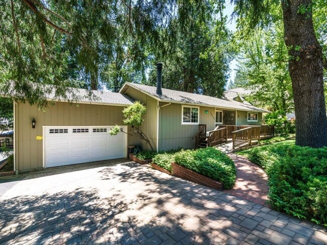 Photo - 19571 Chaffee Cir