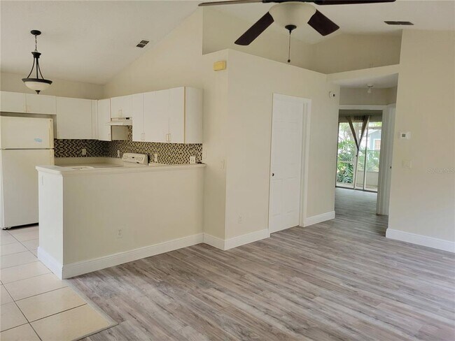 Photo - 5977 Braemar Pl Unidad 106