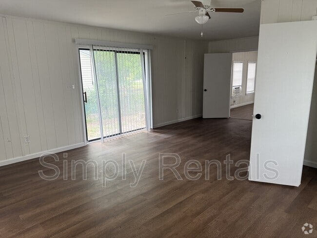Building Photo - 1206 Traders Rd Rental