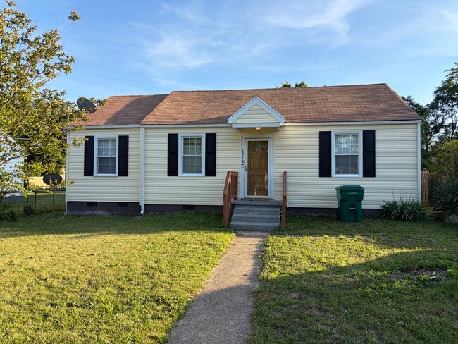 Building Photo - 1811 Binford Ln