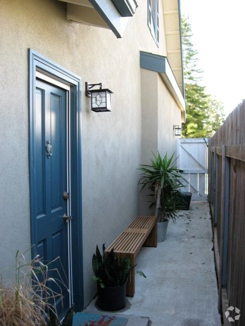 Building Photo - 515 Fullerton Ave Rental