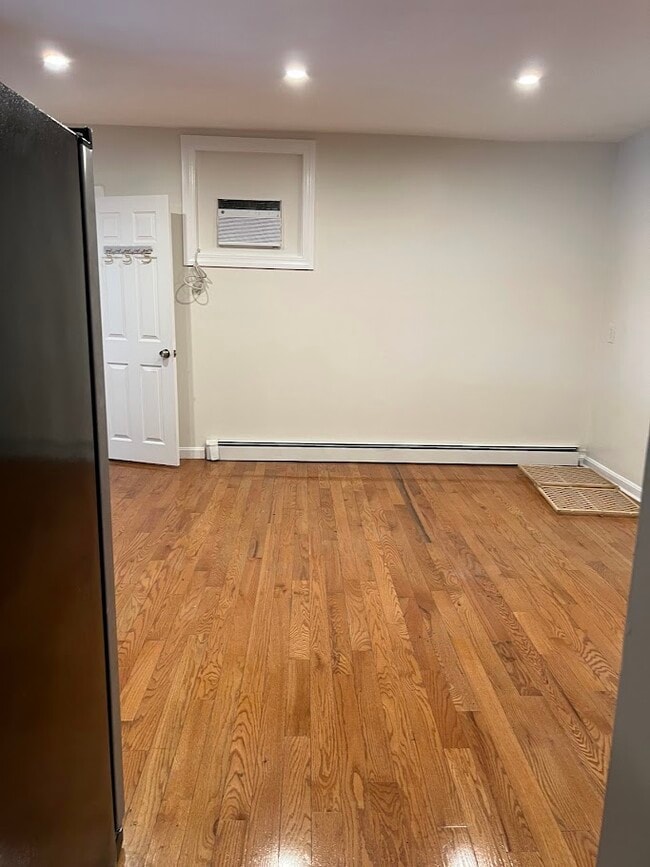 Kitchen - 82 Chestnut St Unit 1