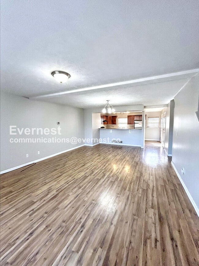 Photo - 4072 Cedar Ave