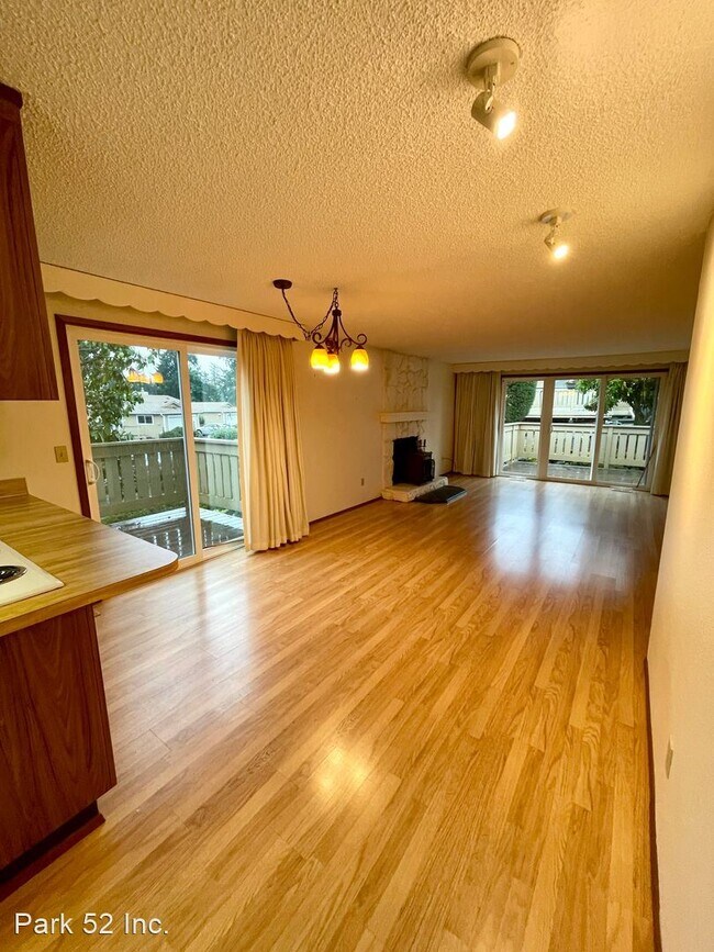 Photo - 2 br, 2 bath House - 7117 40th St W #26