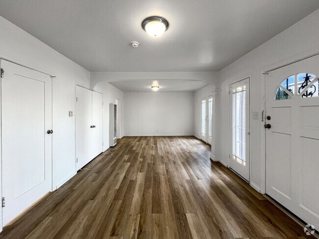 Building Photo - $1000 Off the First Month’s Rent - Modern ... Unit 1454 Rental