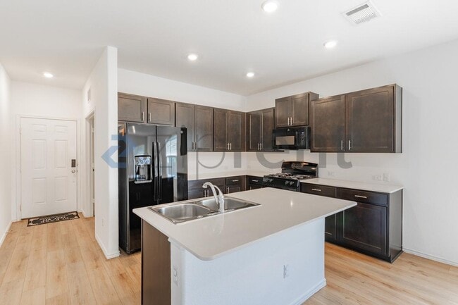 Photo - 500 Arnage Dr