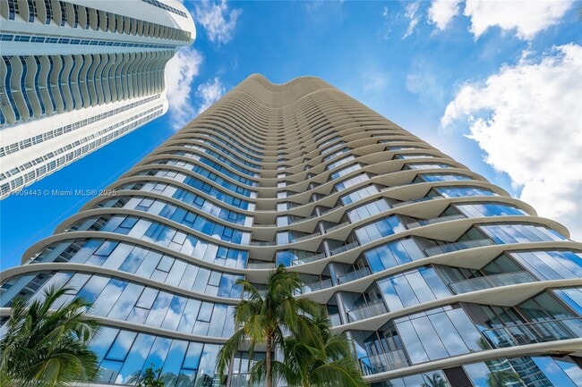 Photo - 15701 Collins Ave Unit 4303