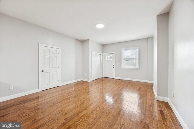 Photo - 4602 Longshore Ave Unit 1ST FLOOR