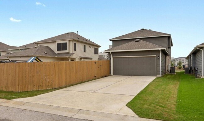 Photo - 8128 Daisy Cutter Crossing