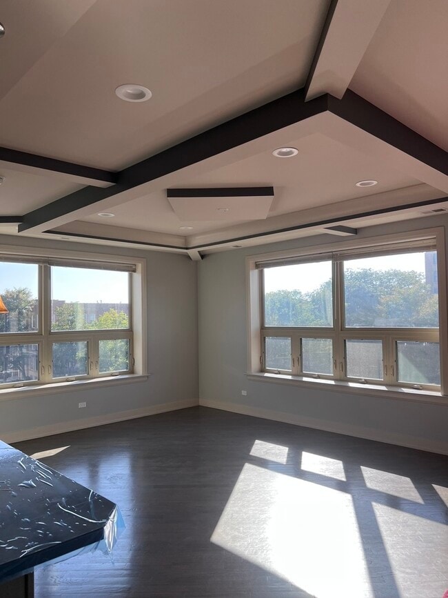 Photo - 1208 E 64th St