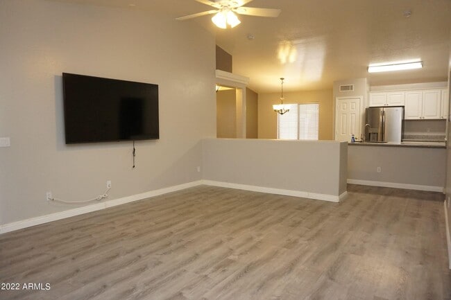 Photo - 2046 N Parish Ln