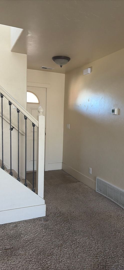 Photo - 3 Bed 2.5 Bath Townhome in Vernal!!