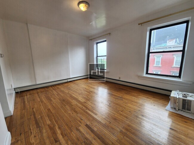 BROADWAY - BROADWAY Apartment Unit 4L