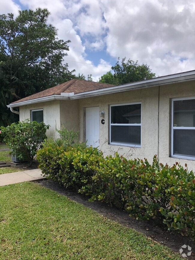 Building Photo - 5060 Sanctuary Way Rental