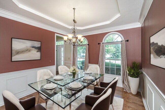 Photo - 15248 Ingersoll St