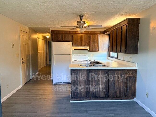 Photo - 184 Wyndale Dr Unit 12