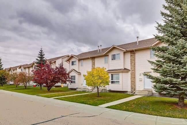 Kyte Crescent Townhomes
