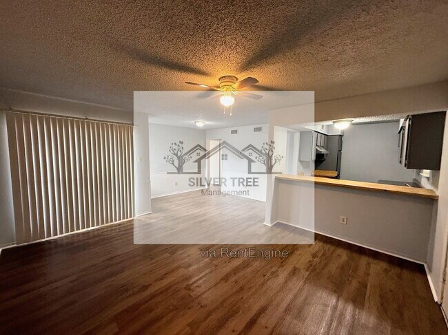 Photo - 4820 Wellesley Ave Unit A