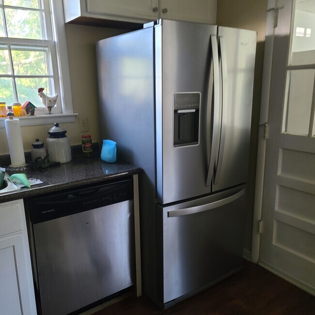 Photo - 2907 W Linden Ave Unit B