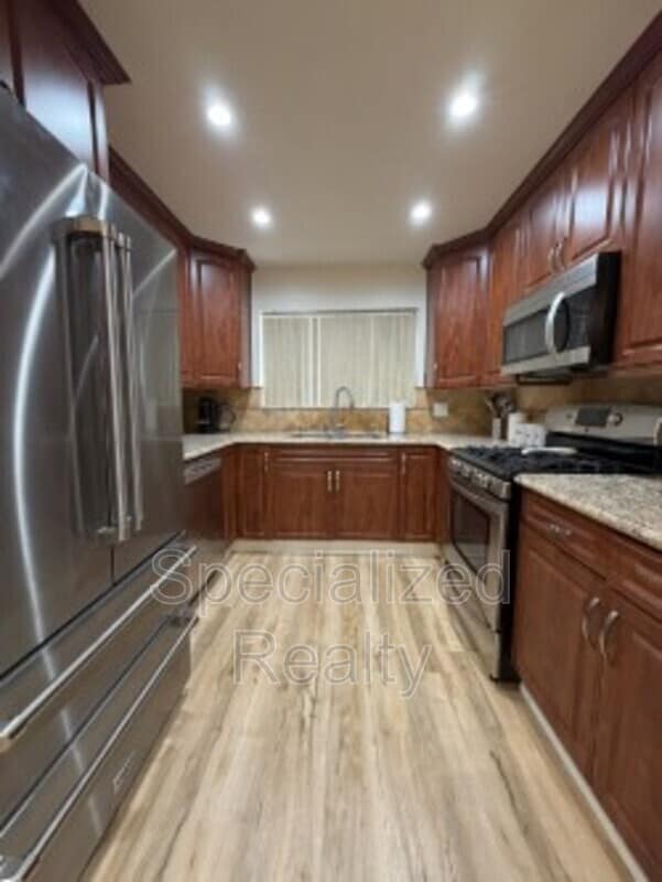 Photo - 1020 Davis Ave Unit 101