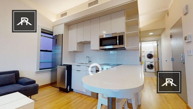 Building Photo - 1 bedroom in Cambridge MA 02138 Unit 63 Rental