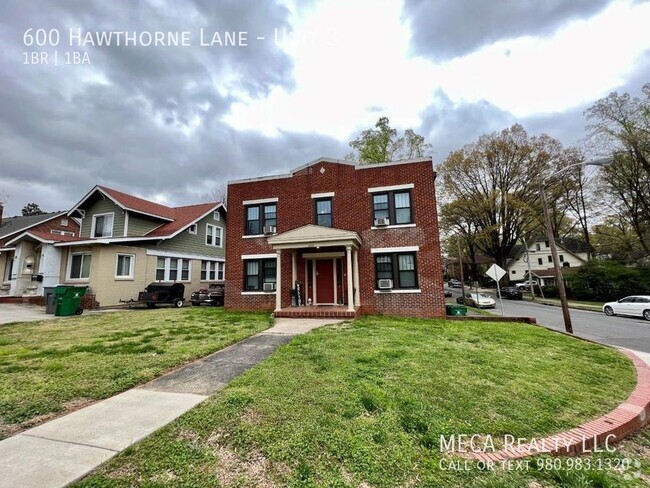 Building Photo - 600 Hawthorne Ln Rental