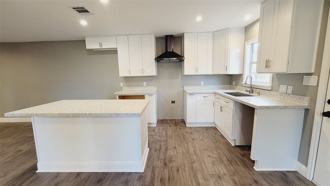 Photo - 4034 Dreyfus St