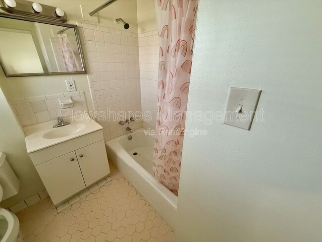 Photo - 5504 Lodema Way Unit 4