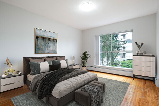 Photo - Bellevue Towers