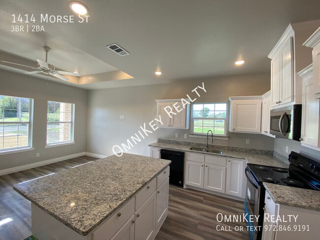 Photo - 1414 Morse St