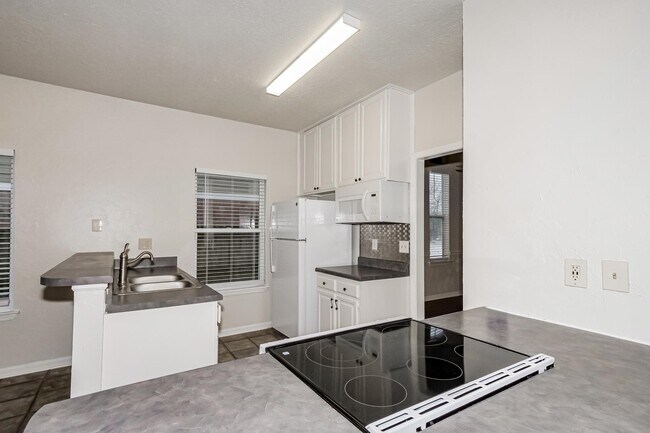 Photo - 7897 Bentwood Cir