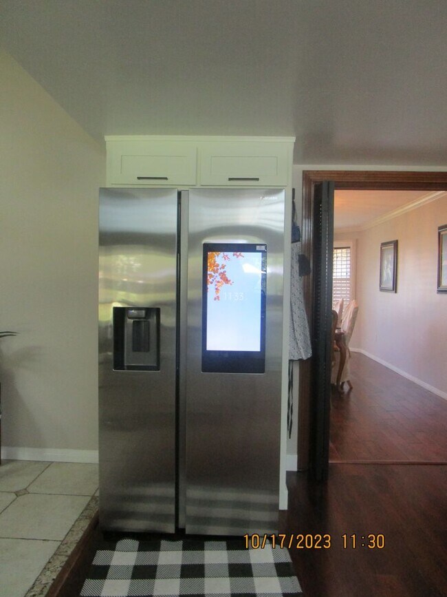 Photo - Beautiful 5 Bedroom, 3 Bathroom House with...