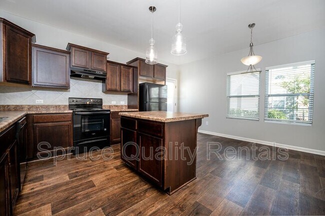 Photo - 411 Quick Silver Dr