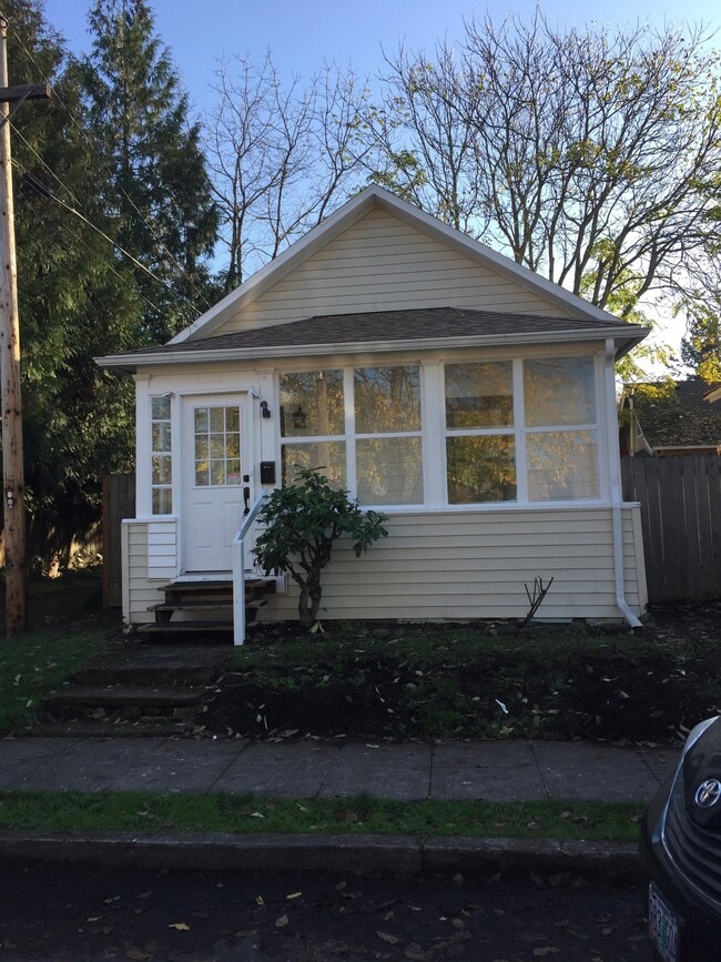 Photo - 6312 SE Center St Casa