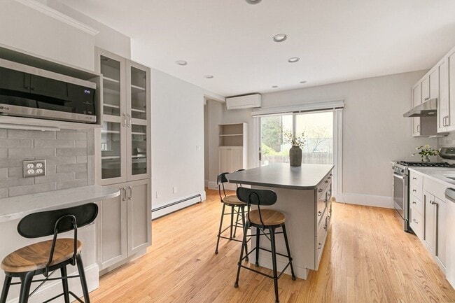Photo - 12 Chilton St Unit 1