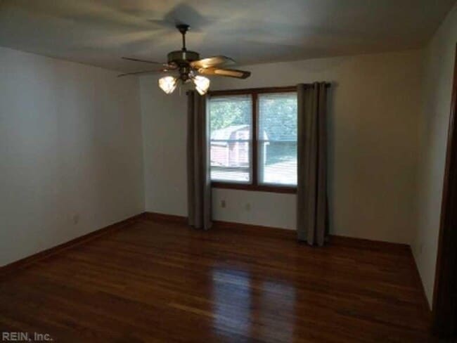 Photo - Call Sabrina Thomas at 757-767-0767 for more information