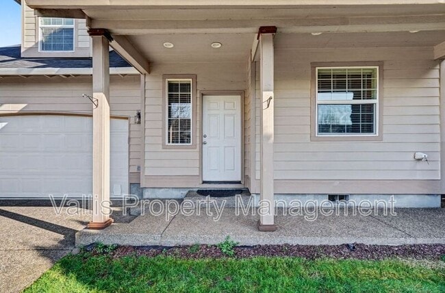 Photo - 4936 Evie Jean St NE