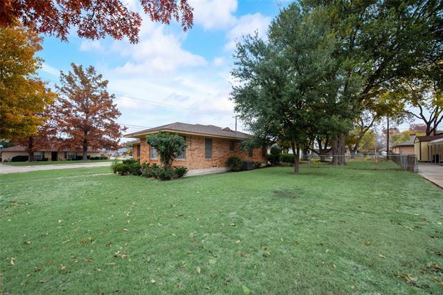 Photo - 1002 Majors Dr