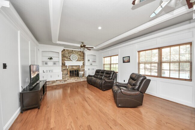 Photo - 20626 Chestnut Hills Dr