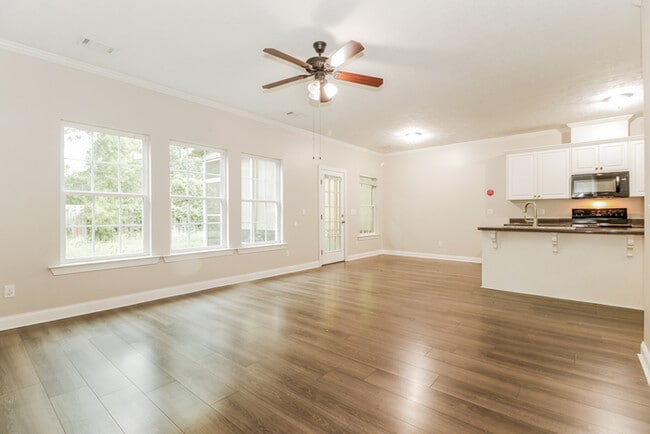 Photo - 1977 Kenlock Dr