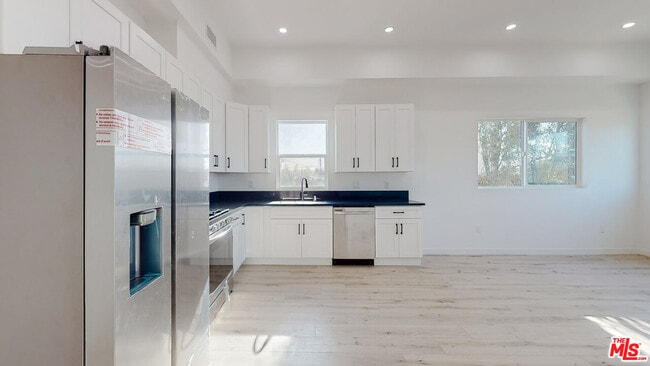 Photo - 1509 Cloverdale Ave