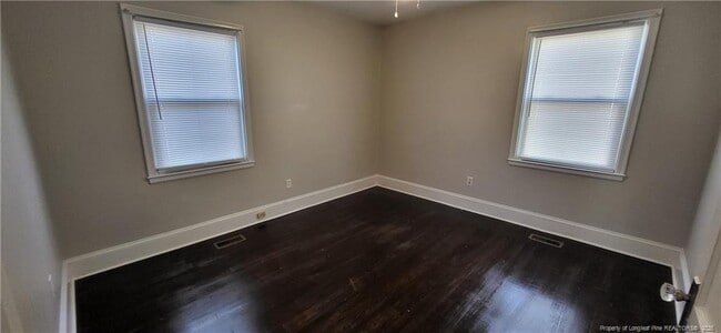 Photo - 208 W 21st St