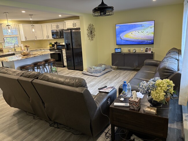 Photo - 12 Maylane Dr Unidad 12 Maylane Drive Salem NH Rental