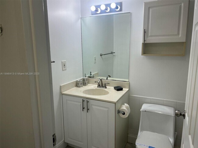 Photo - 2501 S Ocean Dr Unit 919