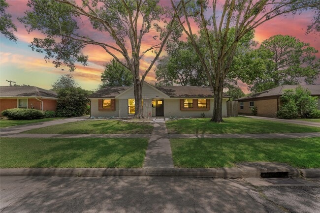 Photo - 5522 Braesvalley Dr