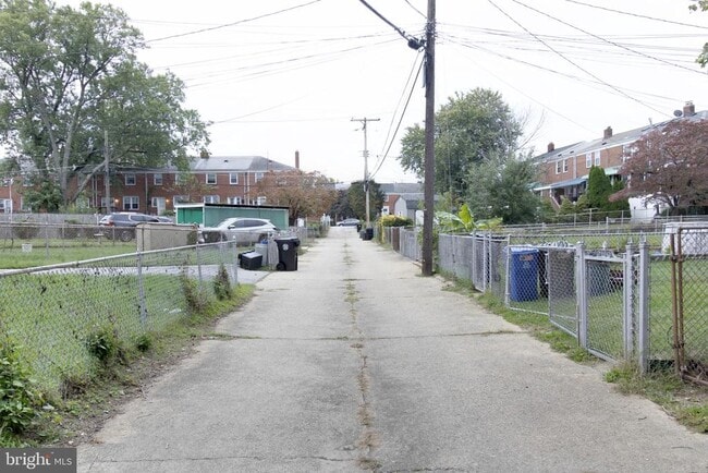 Photo - 8431 Willow Oak Rd