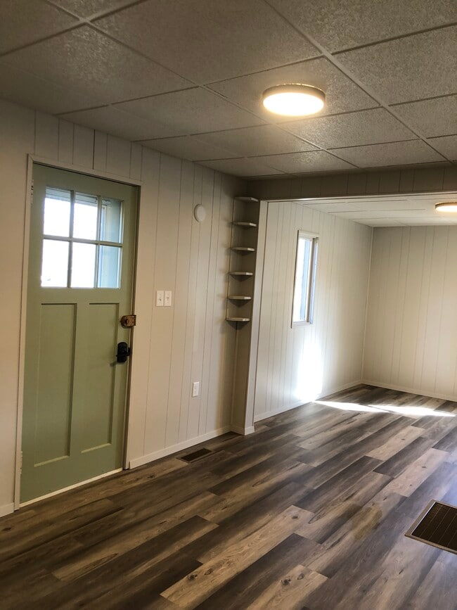 Photo - 524-512 12th St SW