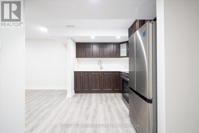 Photo - 1608 Frolis St