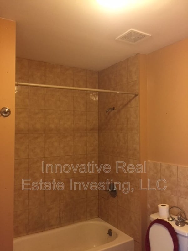 Photo - 530 N 53rd St