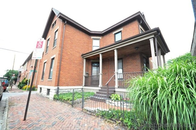 Building Photo - 511 Mohawk St Unit A